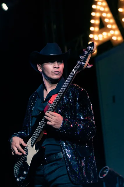 Fernando Páez - Bajo